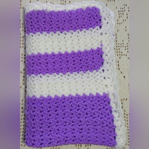 NWOT Handcrafted Baby Afghan - Picture 1 of 4